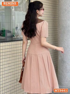 Đầm thiết kế cổ phối cavat dáng xếp ly MT9441 4
