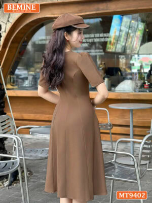 Đầm thiết kế cổ phối đính nút túi giả dáng chữ A MT9402 9