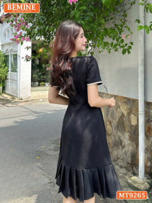 Đầm thiết kế cổ tròn đính nút dáng đuôi cá có xếp ly MT9265 9