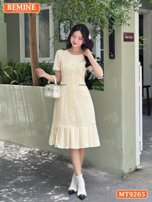 Đầm thiết kế cổ tròn đính nút dáng đuôi cá có xếp ly MT9265 2