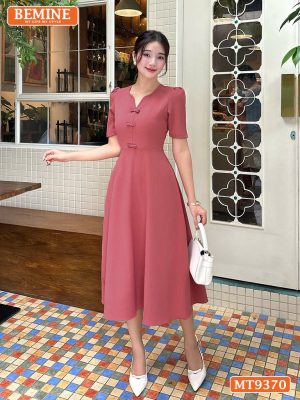 Đầm thiết kế cổ tròn xẻ V đính nơ dáng chữ A MT9370 12