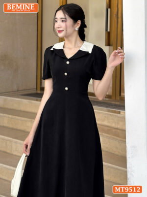 Đầm thiết kế BEMINE cổ kiểu dáng chữ A có nút MT9712
