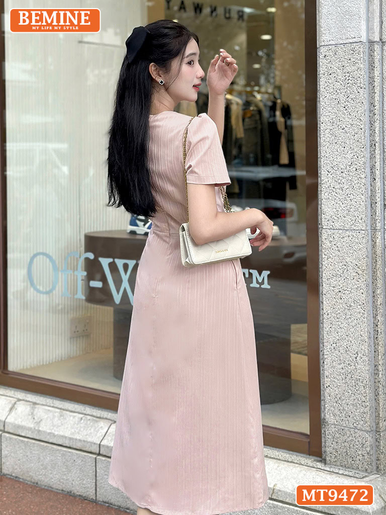 Đầm thiết kế BEMINE cổ tim vạt chéo đính nút MT9472 4